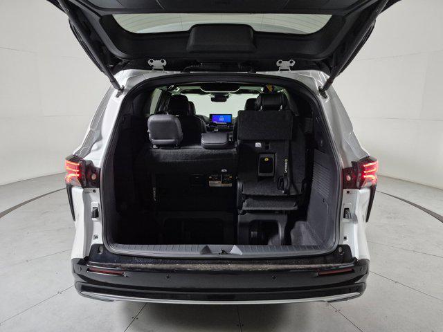 new 2025 Toyota Sienna car