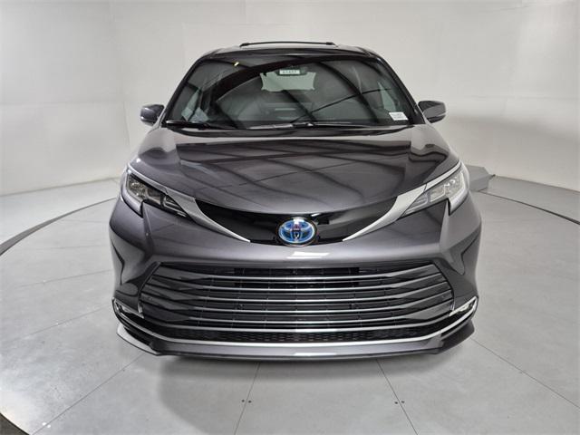 new 2025 Toyota Sienna car, priced at $54,610