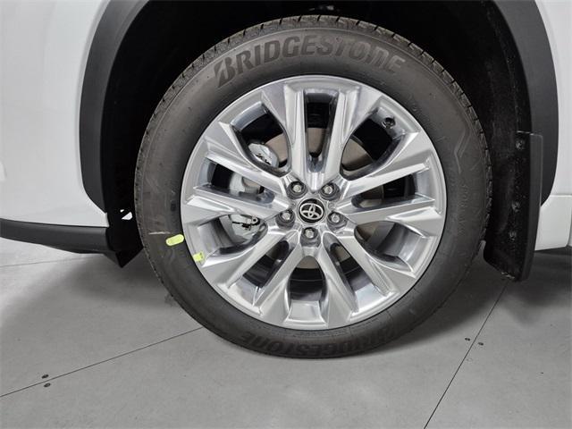 new 2026 Toyota Highlander car, priced at $53,948