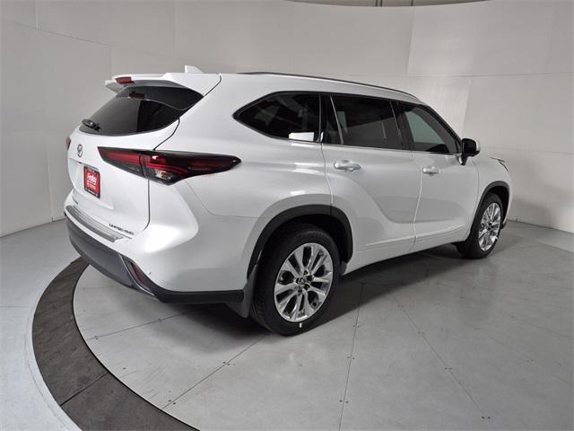 new 2026 Toyota Highlander car, priced at $53,948