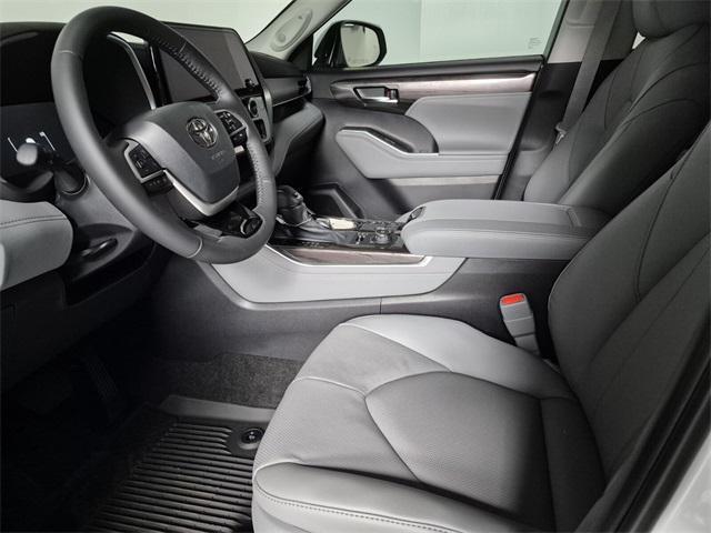 new 2026 Toyota Highlander car, priced at $53,948