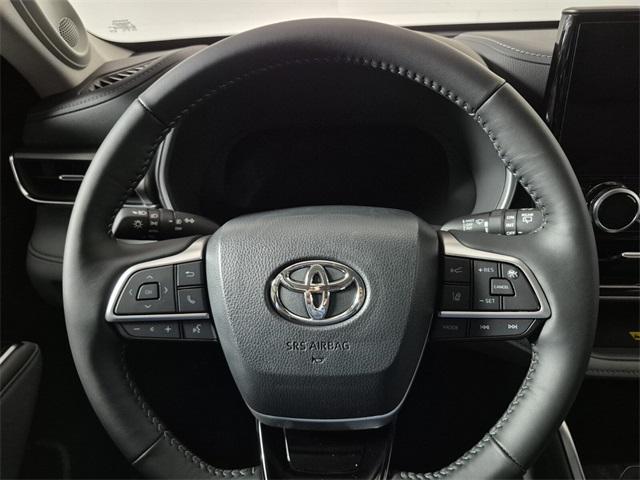 new 2026 Toyota Highlander car, priced at $53,948