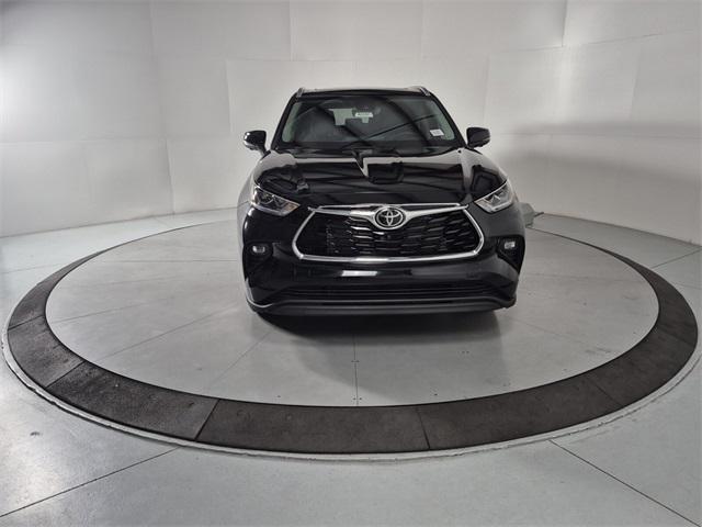 new 2026 Toyota Highlander car, priced at $53,518