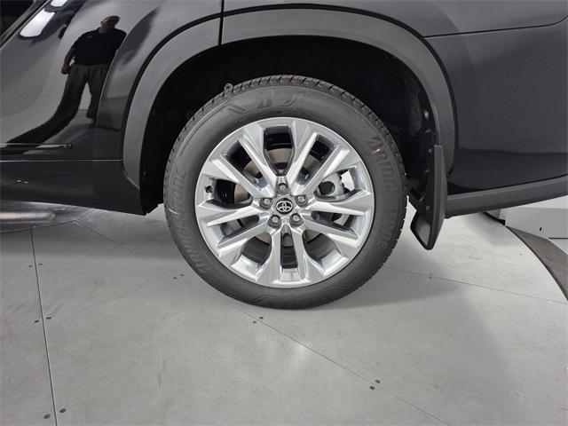 new 2026 Toyota Highlander car, priced at $53,518