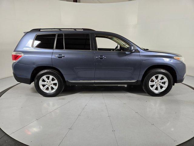 used 2011 Toyota Highlander car, priced at $14,995