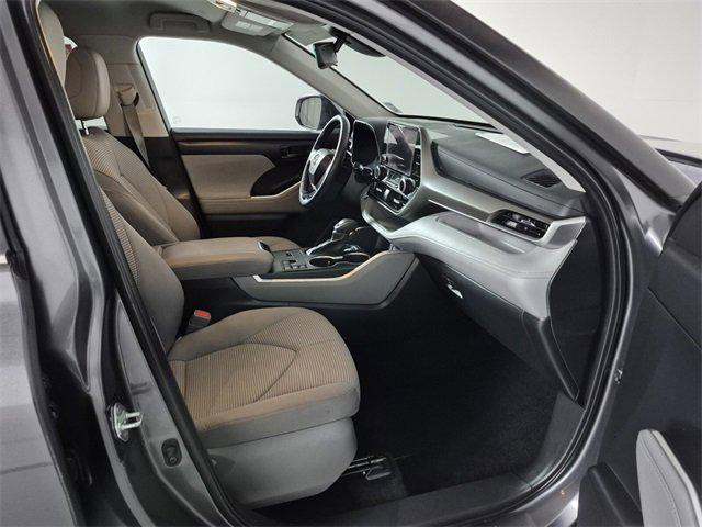 used 2023 Toyota Highlander car, priced at $35,674