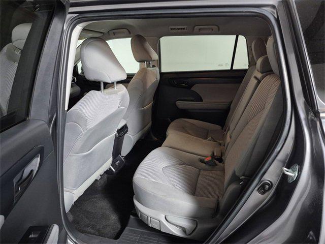 used 2023 Toyota Highlander car, priced at $35,674