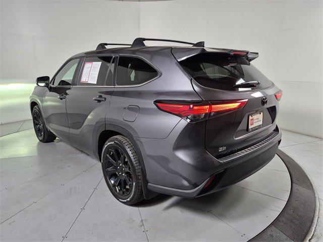 used 2023 Toyota Highlander car, priced at $35,674