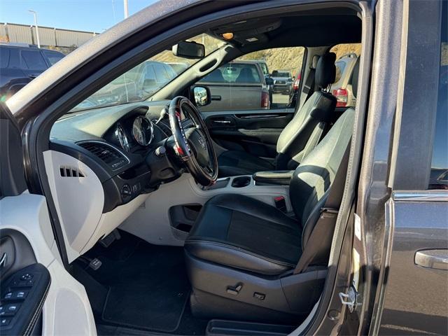 used 2019 Dodge Grand Caravan car, priced at $15,894