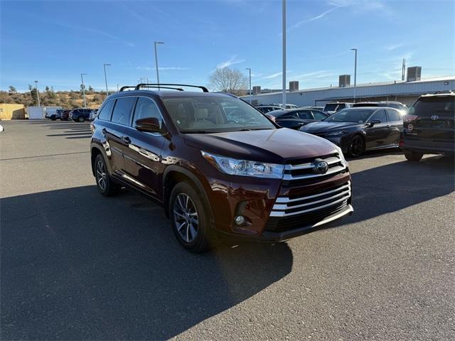 used 2018 Toyota Highlander car, priced at $25,987