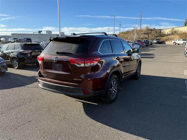 used 2018 Toyota Highlander car, priced at $25,987