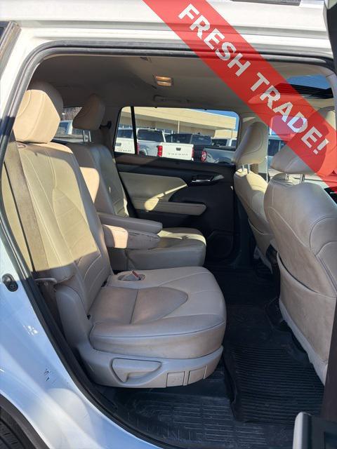 used 2022 Toyota Highlander car, priced at $24,874