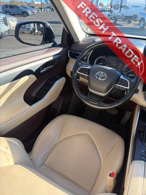 used 2022 Toyota Highlander car, priced at $24,874