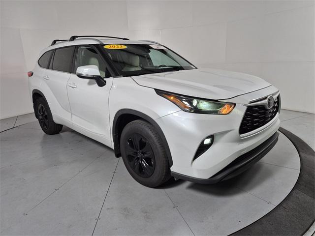 used 2023 Toyota Highlander car, priced at $41,874