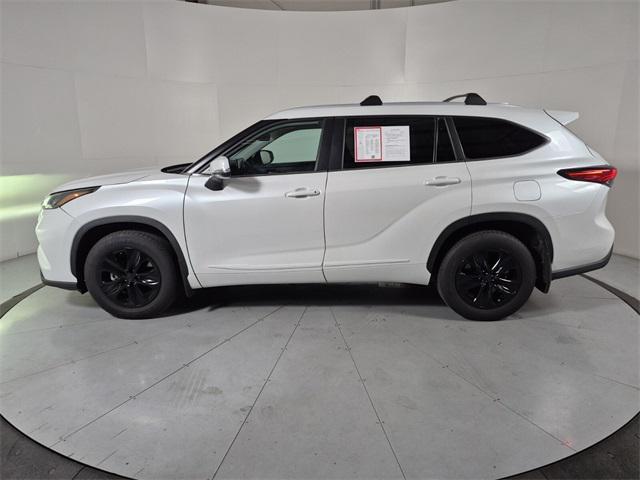used 2023 Toyota Highlander car, priced at $41,874