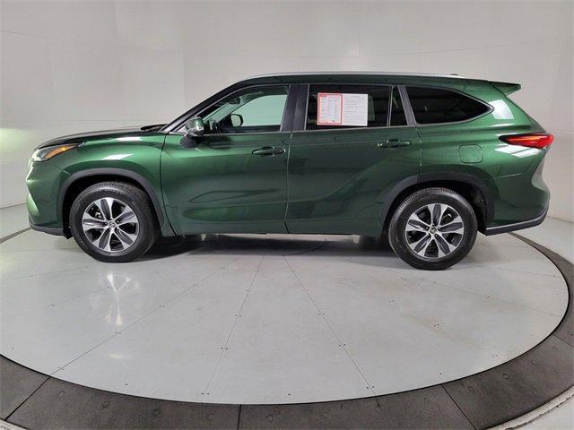 used 2023 Toyota Highlander car, priced at $40,000