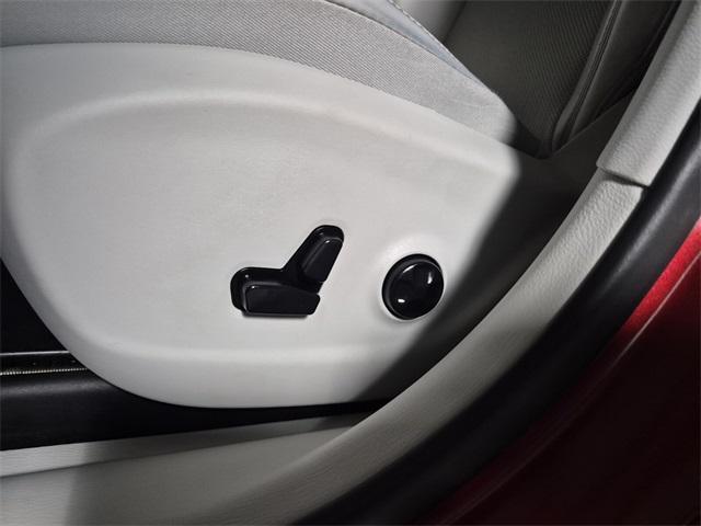 used 2021 Jeep Cherokee car, priced at $24,874