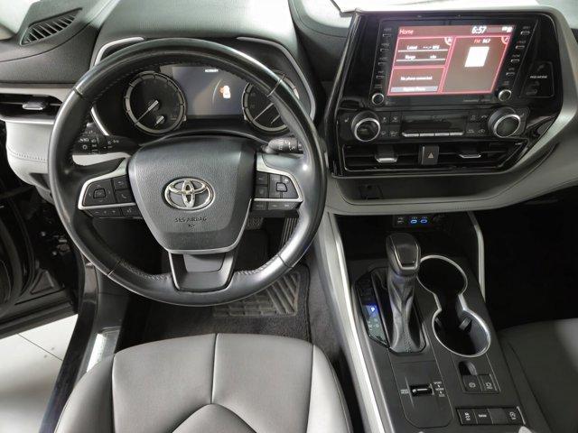 used 2022 Toyota Highlander car, priced at $37,755