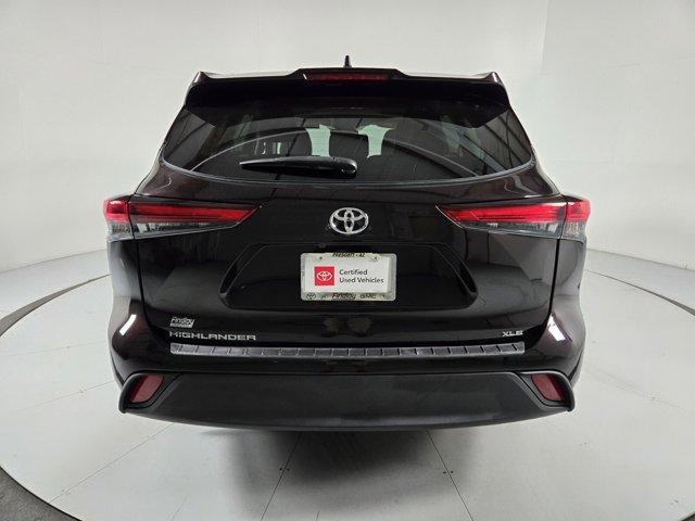 used 2022 Toyota Highlander car, priced at $37,755