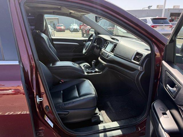 used 2016 Toyota Highlander car, priced at $18,767