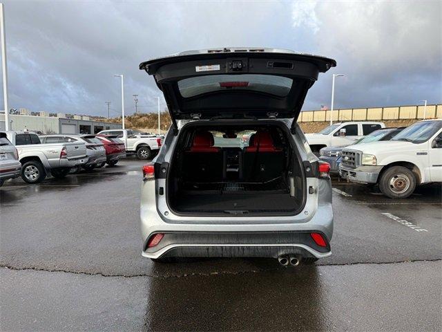 used 2023 Toyota Highlander car, priced at $42,874