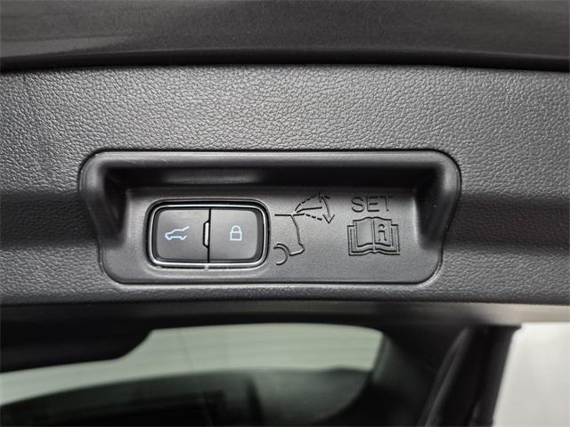 used 2022 Ford Explorer car, priced at $29,374