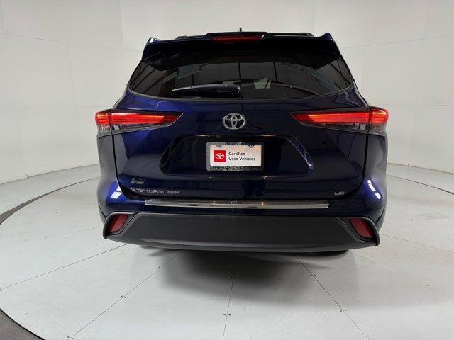 used 2022 Toyota Highlander car, priced at $33,487