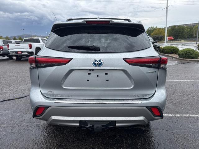 used 2022 Toyota Highlander Hybrid car, priced at $41,574