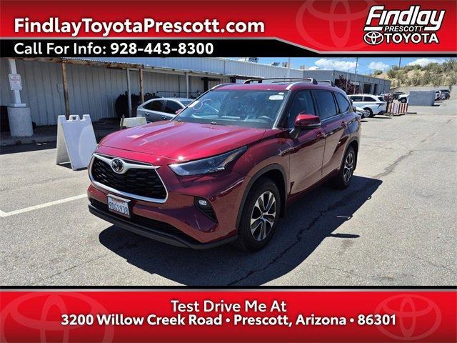 used 2022 Toyota Highlander car, priced at $39,874