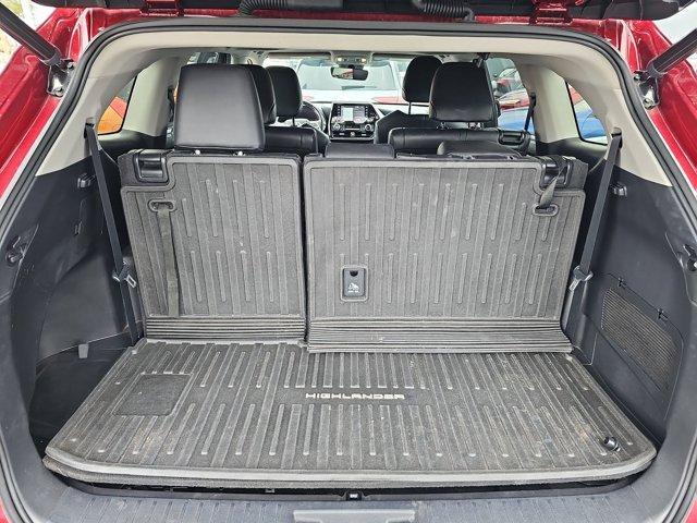 used 2022 Toyota Highlander car, priced at $39,874