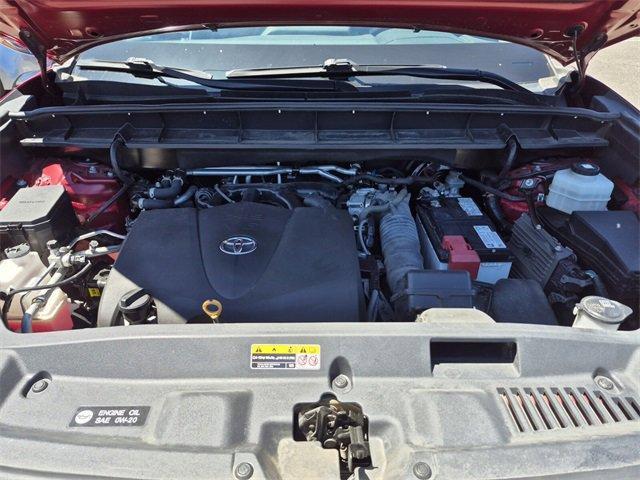 used 2022 Toyota Highlander car, priced at $39,874