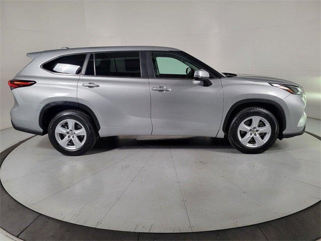 used 2024 Toyota Highlander car, priced at $38,299