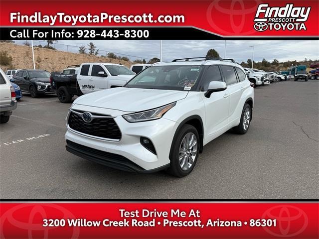 used 2022 Toyota Highlander Hybrid car, priced at $41,874