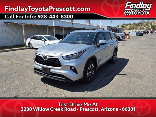 used 2020 Toyota Highlander car, priced at $31,874