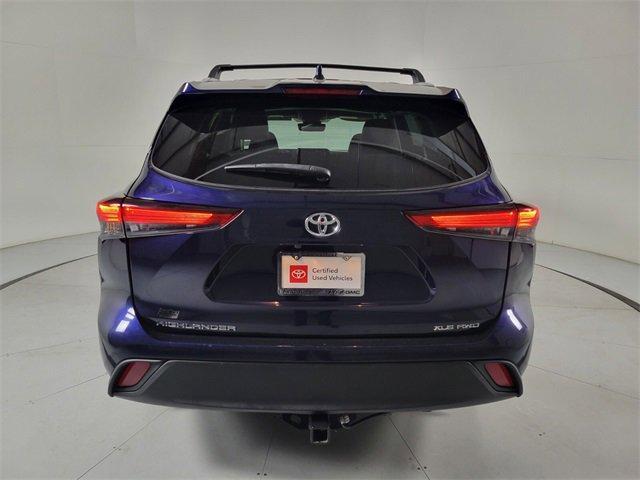 used 2022 Toyota Highlander car, priced at $39,874