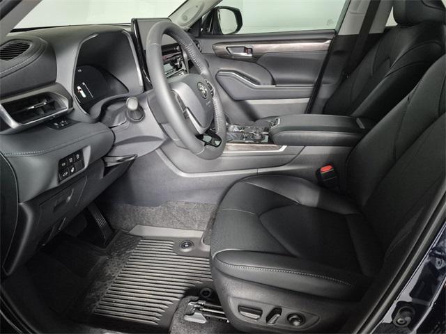 new 2026 Toyota Highlander car, priced at $53,418