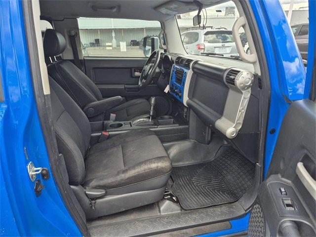 used 2007 Toyota FJ Cruiser car, priced at $14,874