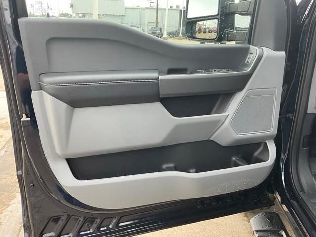 new 2025 Ford F-250 car, priced at $52,469