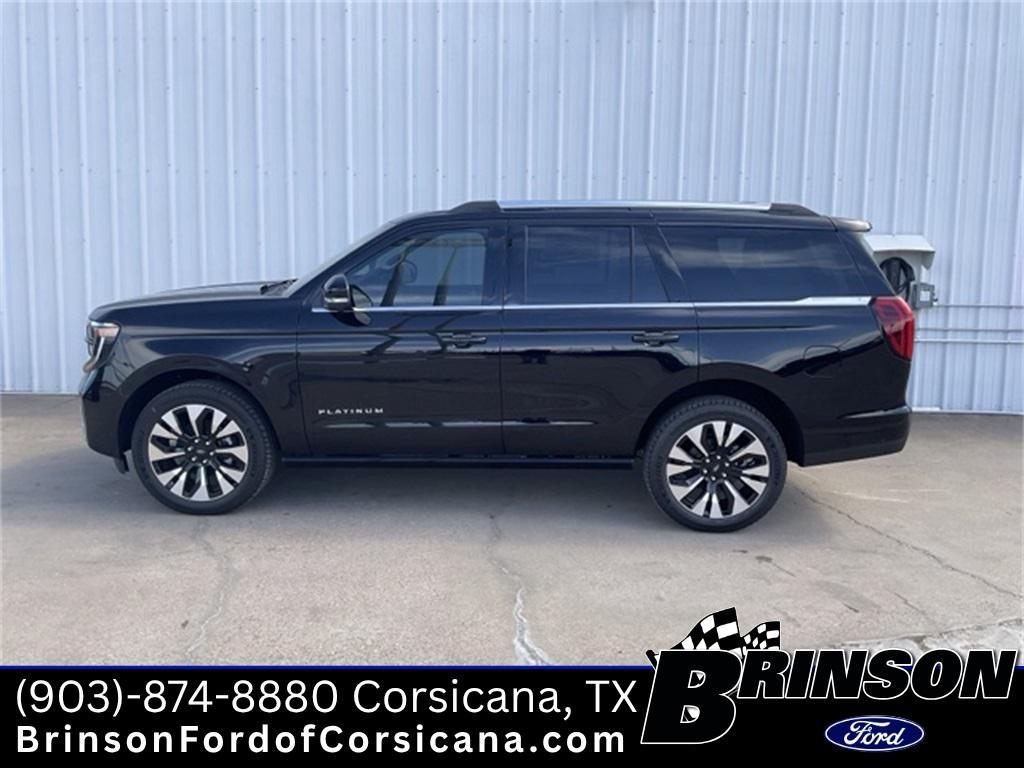 new 2025 Ford Expedition car, priced at $75,969