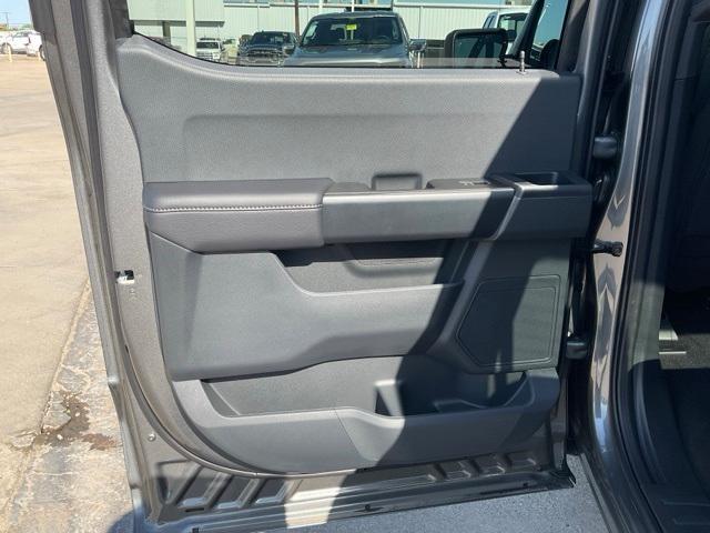 new 2025 Ford F-150 car, priced at $41,074