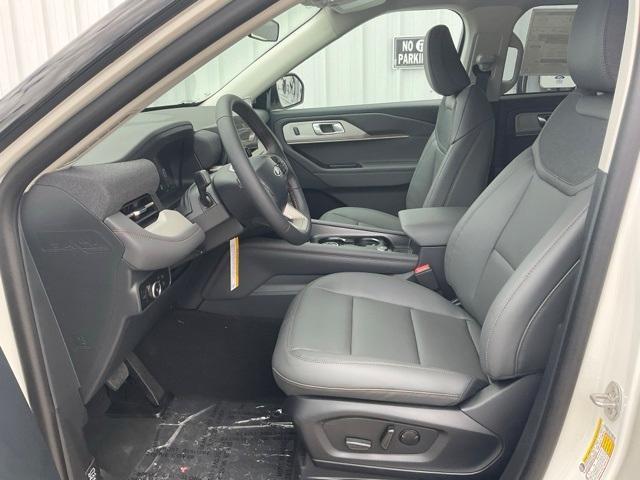 new 2025 Ford Explorer car, priced at $42,485