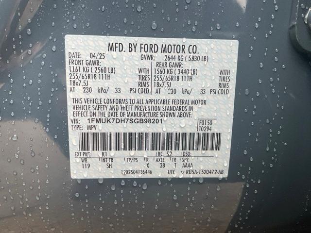new 2025 Ford Explorer car, priced at $40,969