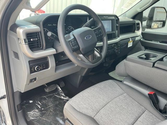 new 2025 Ford F-250 car, priced at $61,969