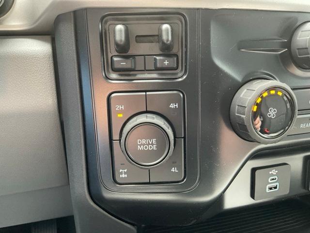 new 2025 Ford F-250 car, priced at $62,469