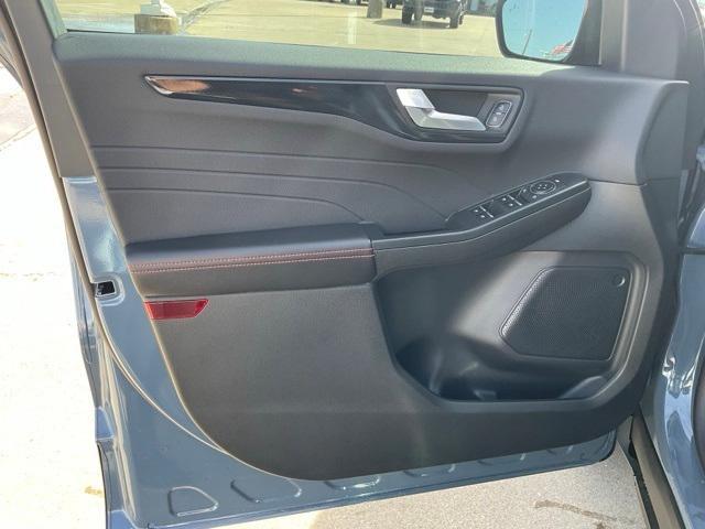 new 2025 Ford Escape car, priced at $30,543