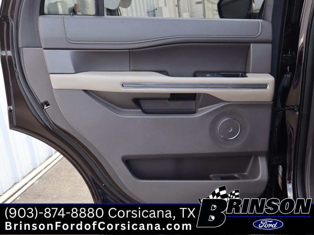 used 2021 Ford Expedition car, priced at $28,991