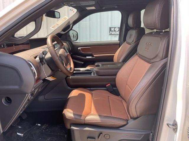 new 2025 Ford Expedition car, priced at $82,969