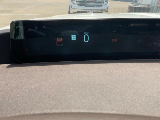 new 2025 Ford Expedition car, priced at $82,969
