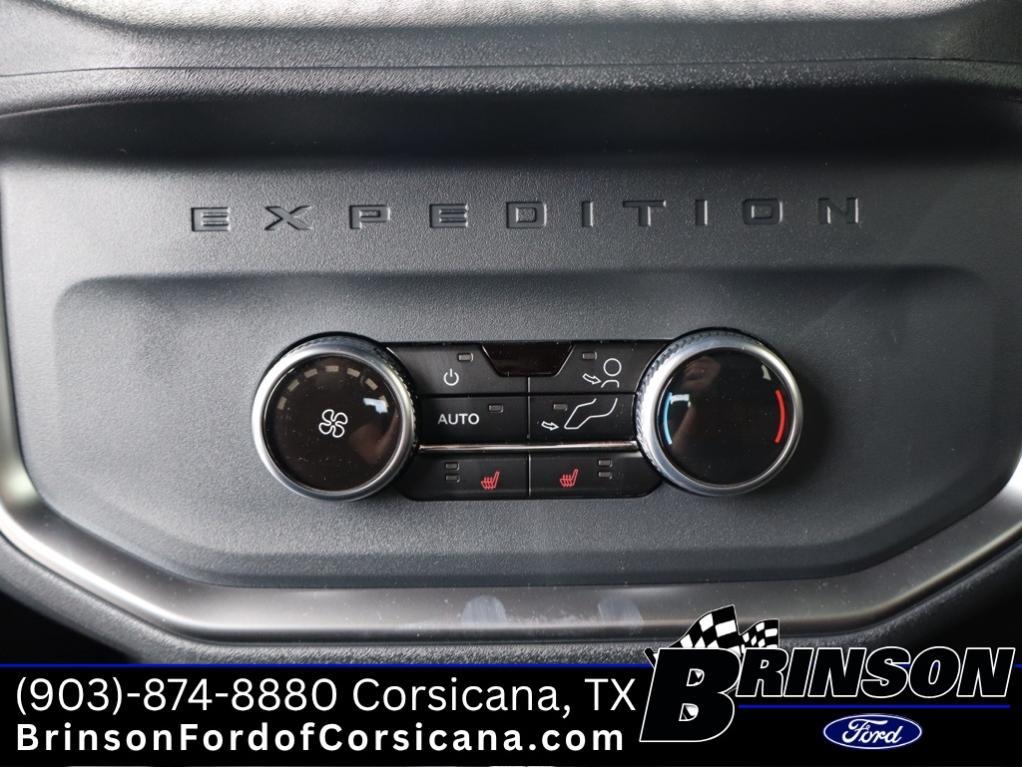 new 2025 Ford Expedition car, priced at $79,969
