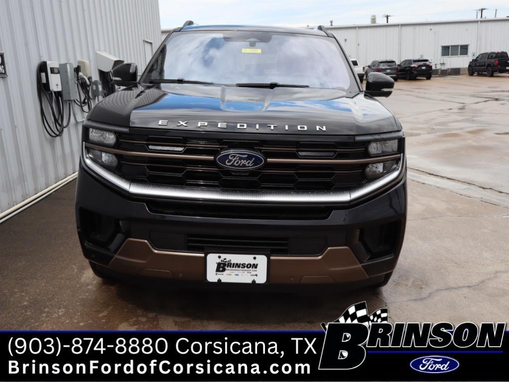 new 2025 Ford Expedition car, priced at $79,969